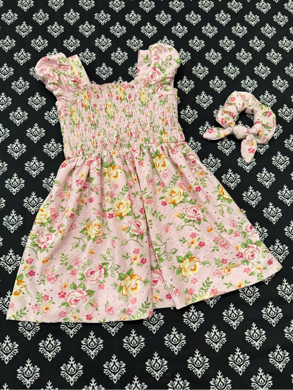 Tahari Toddler Girl 3T Pink Floral Smocked Eyelet Dress Hair Tie Lined Stretch